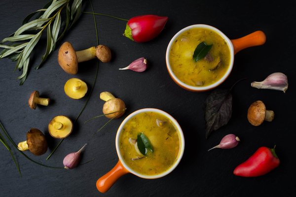 les ustensiles pour des plats en cocotte savoureux